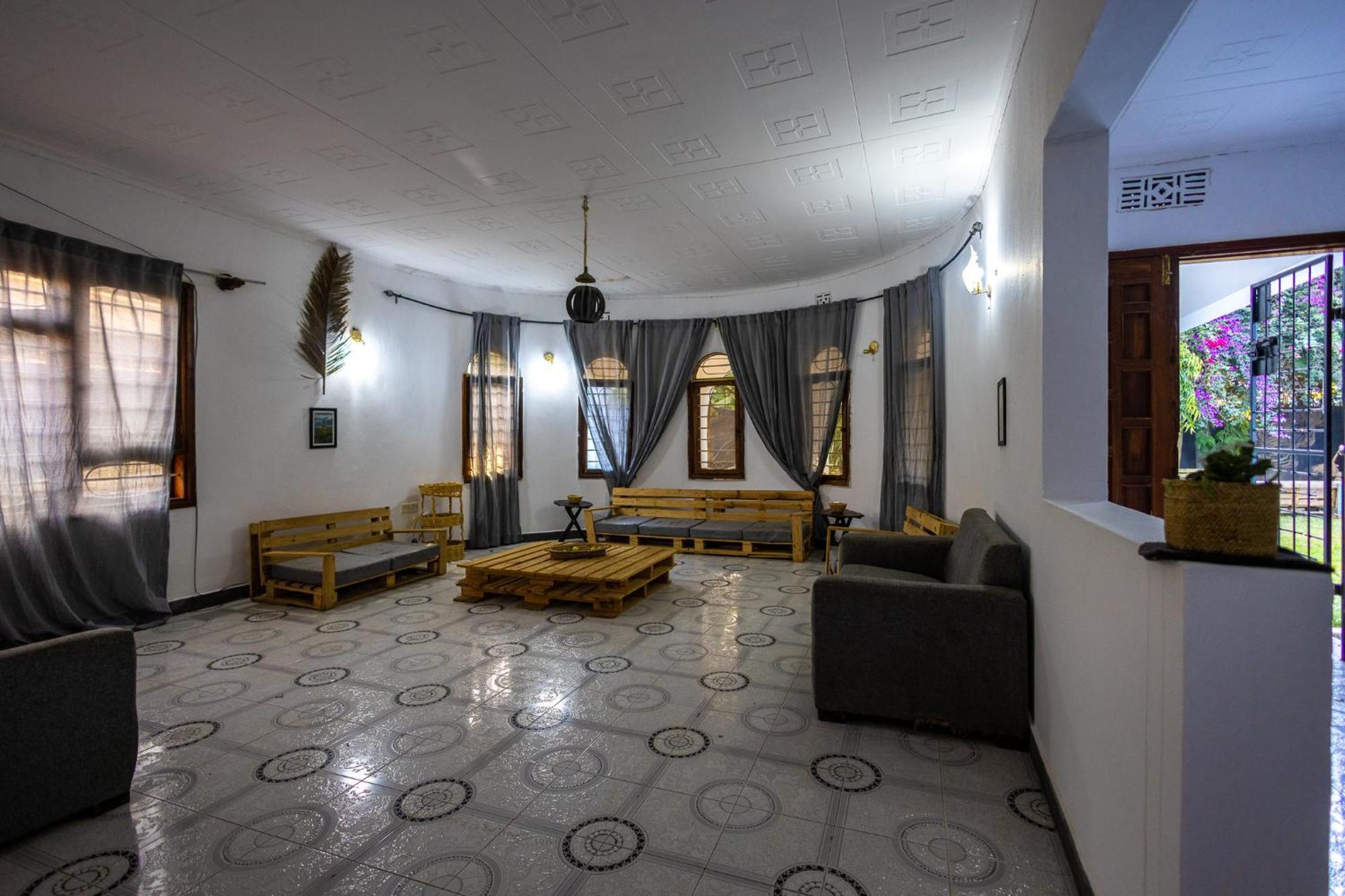 Safari Adventures-House Bed & Breakfast Arusha Luaran gambar